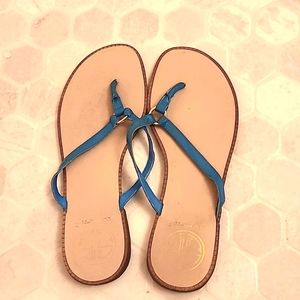LILLY PULITZER blue flipflops